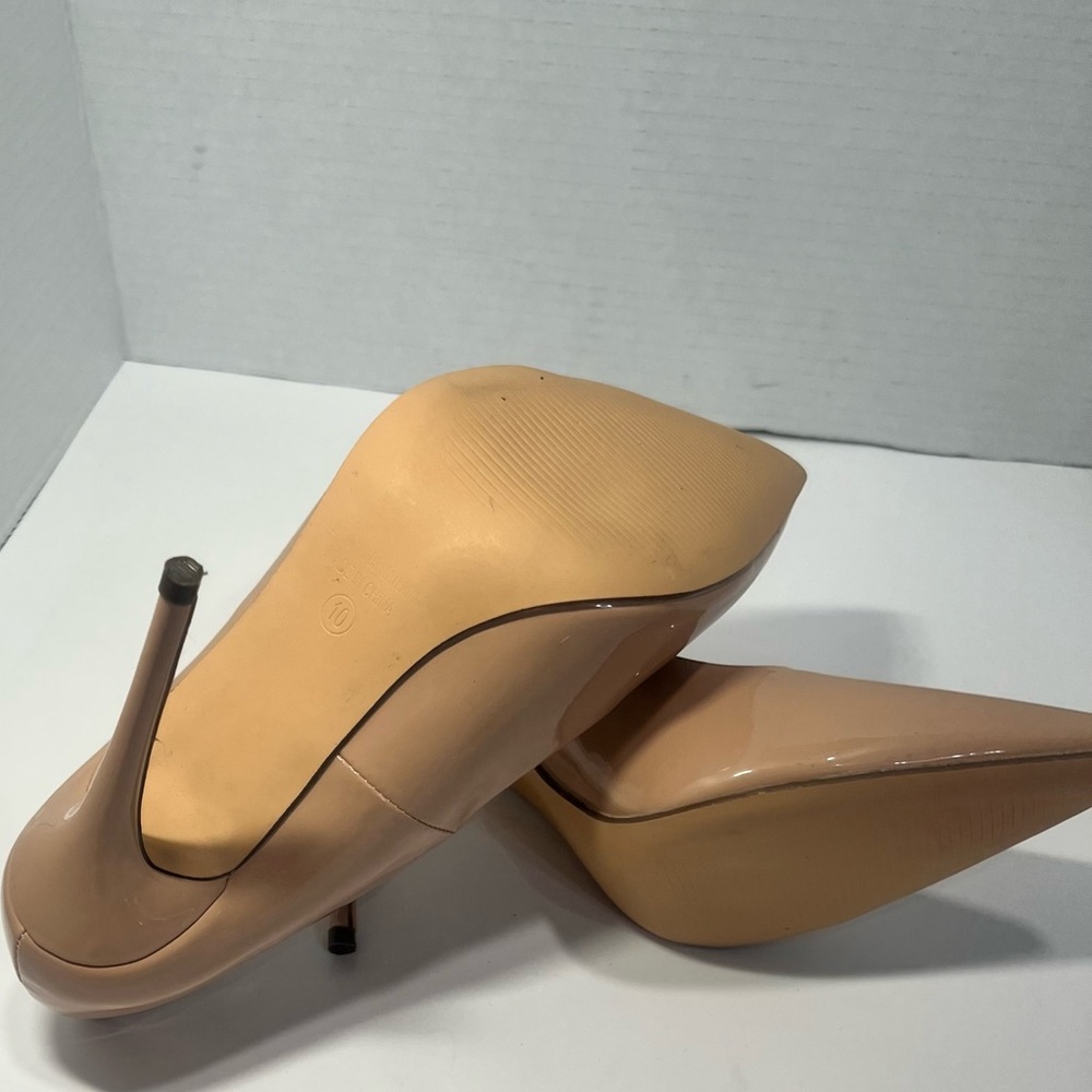 Liliana Blush/ Nude/ Beige Patent Pointed-Toe Stiletto Pumps - Picture 5 of 5